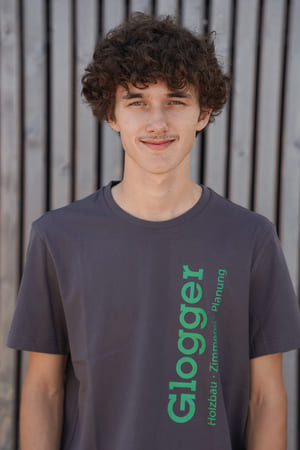 Schmucker Finn Auszubildender zum Zimmerer